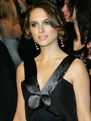 Natalie Portman Stunning Hairstyle