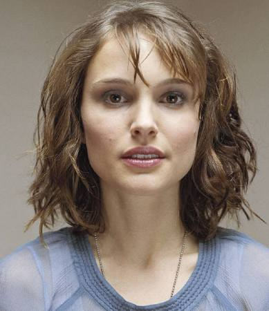 Natalie Portman Short Loose Curly Hairstyle
