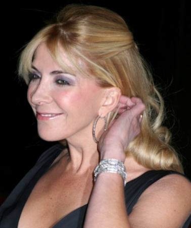 Natasha Richardson Puff Hairstyle