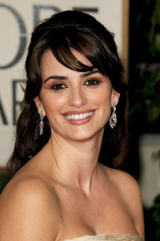 Marvelous Penelope Cruz Hairstyle