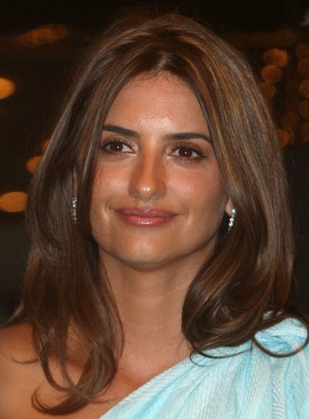 Penelope Cruz Hairstyle