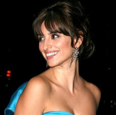 Penelope Cruz Half Updo Hairstyle