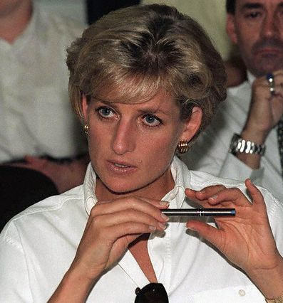 Princess Diana Elegant Short Hairstyle