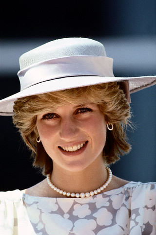 Princess Diana Fine Hairstyle