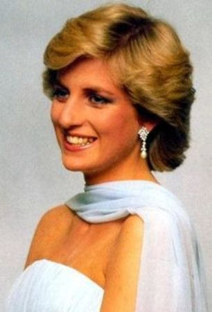 Charming Princess Diana Hairstyle