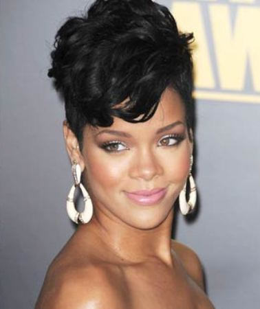 Gorgeous Rihanna Hairstyle