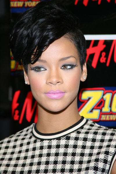 Short Rihanna Hairstyle