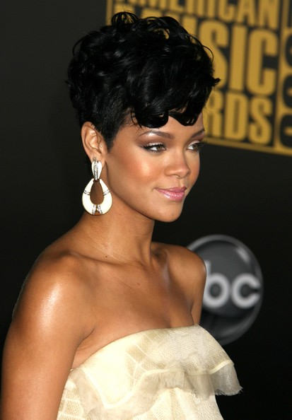 Rihanna Hairstyle