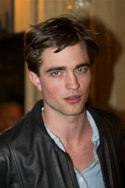 Robert Pattinson Simple Hairstyle