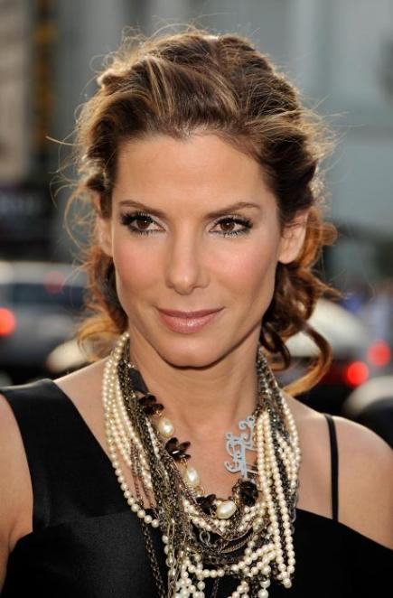 Sandra Bullock Hairstyle