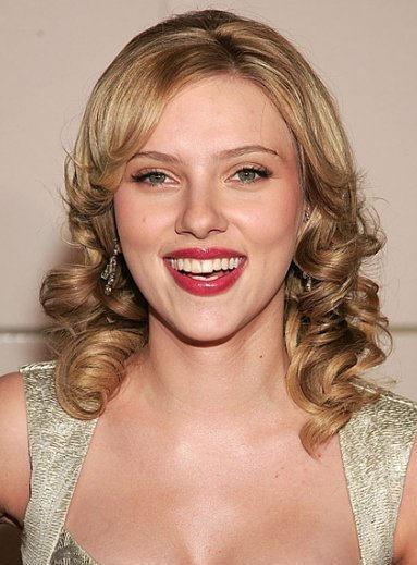 Scarlett Johansson Shoulder Length Hairstyle