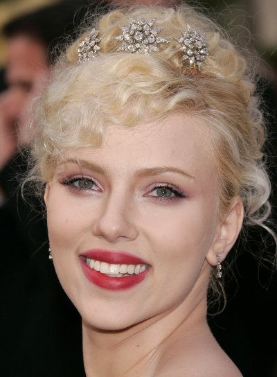 Scarlett Johansson Bridal Hairstyle