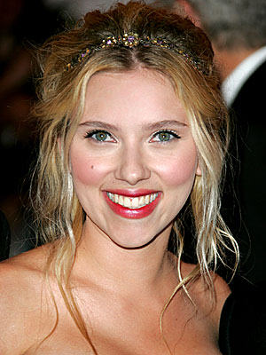 Lovely Scarlett Johansson Hairstyle