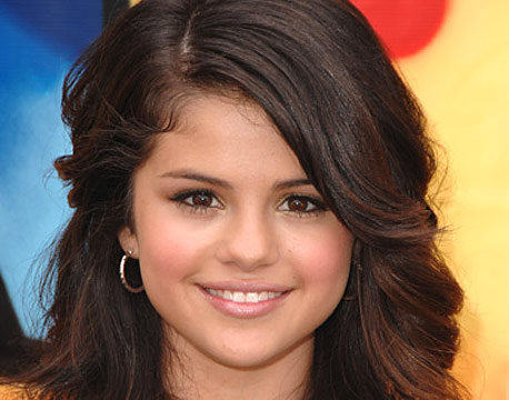Selena Gomez Hairstyle