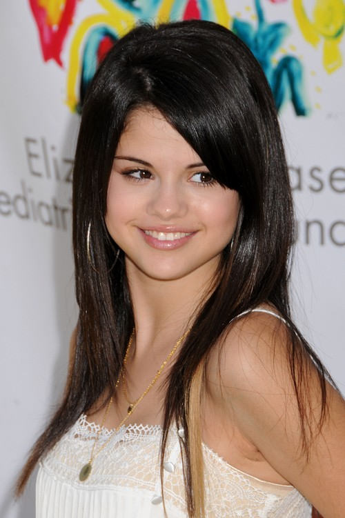 Selena Gomez Layered Hairstyle