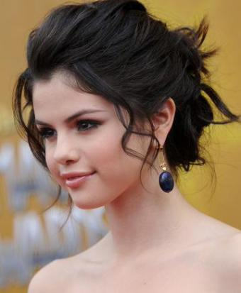 Selena Gomez Updo Hairstyle