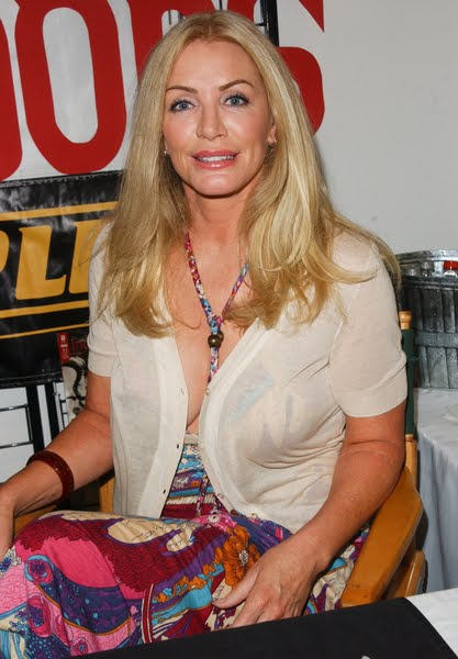 Shannon Tweed Wavy Hairstyle