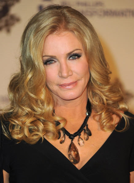 Shannon Tweed Curly Hairstyle