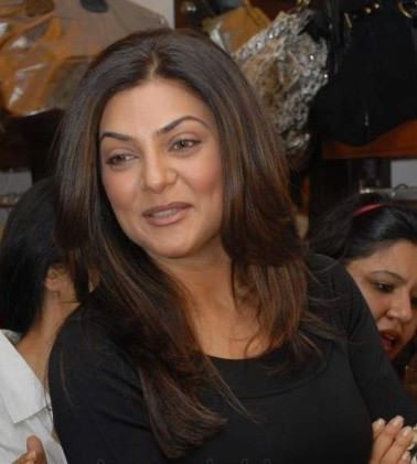 Lovely Sushmita Sen Hairstyle