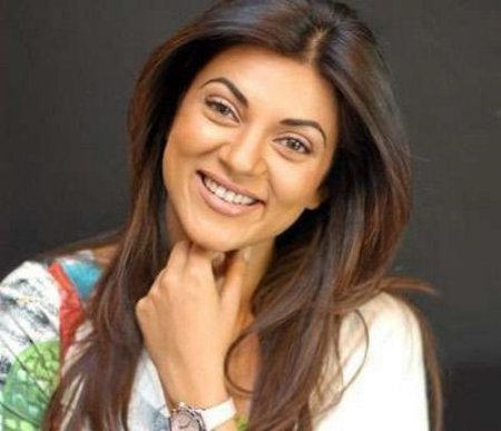 Sushmita Sen Long Hairstyle