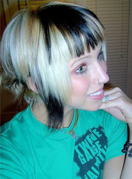 Fantastic Emo Girls Hairstyle