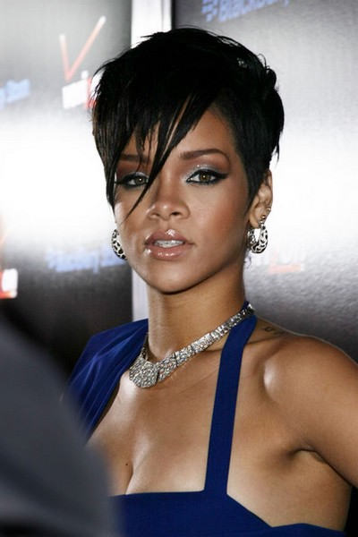 Stylish Rihanna Hairstyle