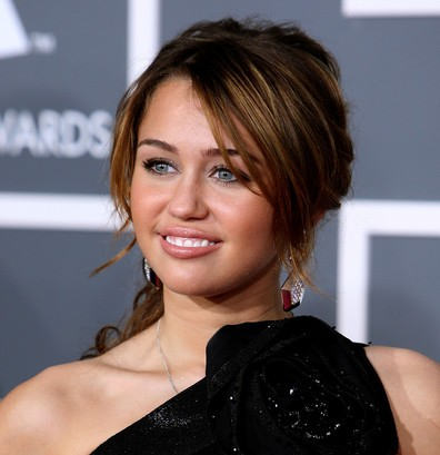 Miley Cyrus Short Prom Hairstyle