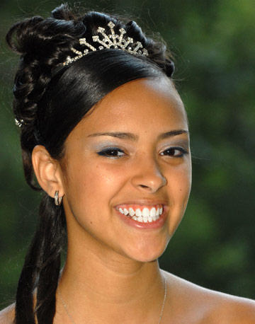 Quinceanera Hairstyle With Crown