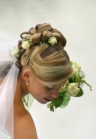 Awesome Quinceanera Hairstyle
