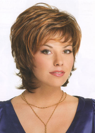 Stunning Short Wavy Hairstyle