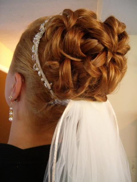 Attractive Updo Hairstyle