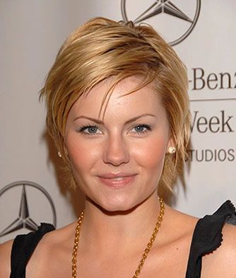 Elisha Cuthbert Short Elegant Hairstyle