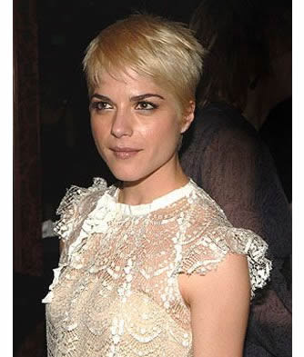 Selma Blair - Short Hairstyle