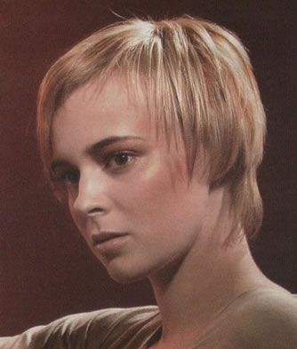 Simple Straight Short Hairstyle