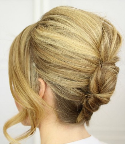 Side Swept Blonde Hairstyle