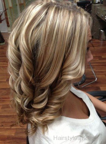 Loose Curly Blonde Haircut