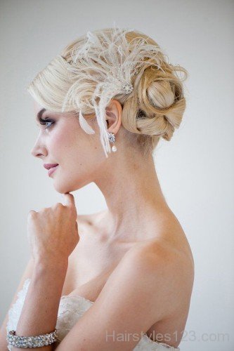 Beautiful Side Updo Hairstyle