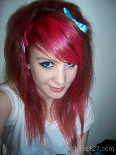 Girls Emo Hairstyle