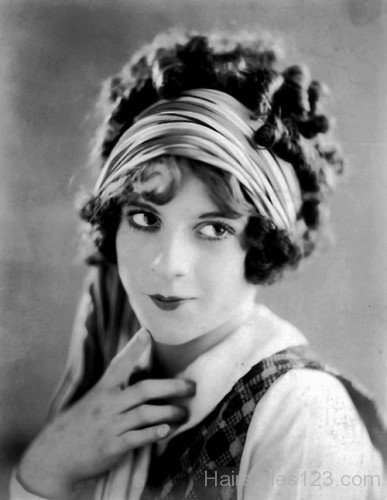 1920s Lovely  Curly Hairstyle