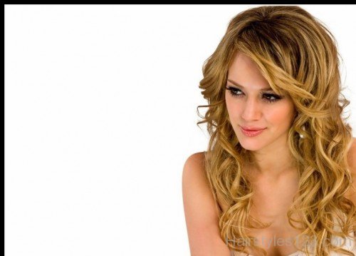 Attractive  Long Curly Hairstyle
