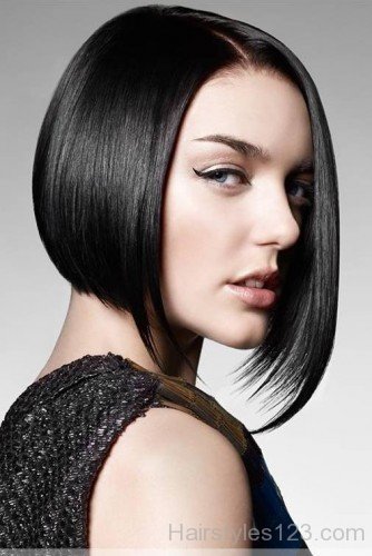 Fabulous Angled Bob Hairstyle wWth Straight Hairs