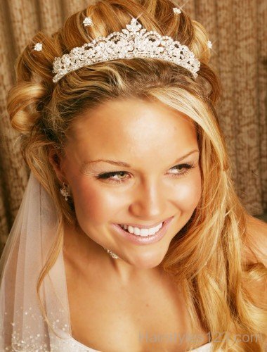 Stunning Wedding Hairstyle