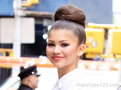 Attractive Bun Hairstyle