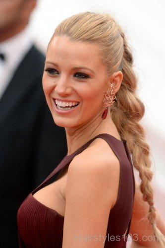 Attractive Ponytail Hairstyle For Celebrities