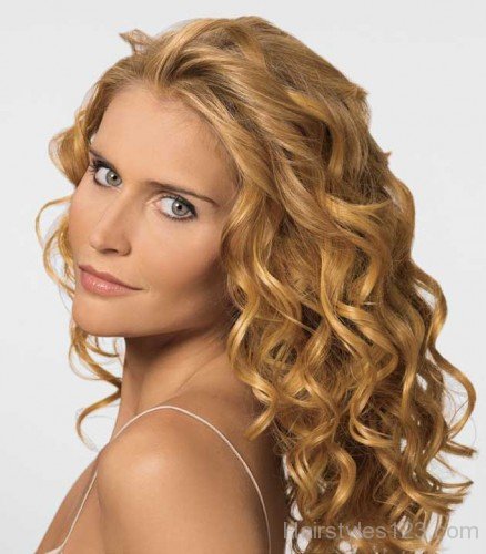 Best Blonde Frizzy Hairstyle