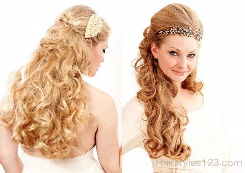 Glamorous Long Curly Hairstyle