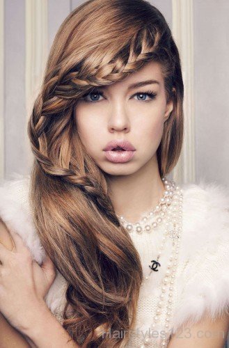 Gorgeous Layered Hairstyle For Brides