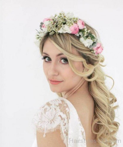 Long Curly Hairstyle For Wedding