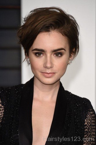 Amazing Bob Hairstyle Of Lily Collins