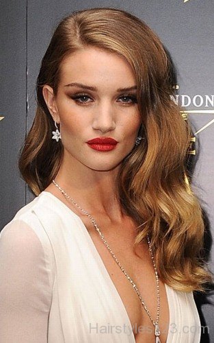Attractive Long Wavy Hairstyle Of  Rosie Huntington Whiteley